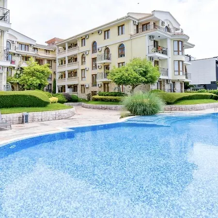 Royal Bay - Cozy - Apartello⊛com