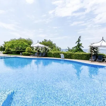Royal Bay - Cozy - Apartello⊛com